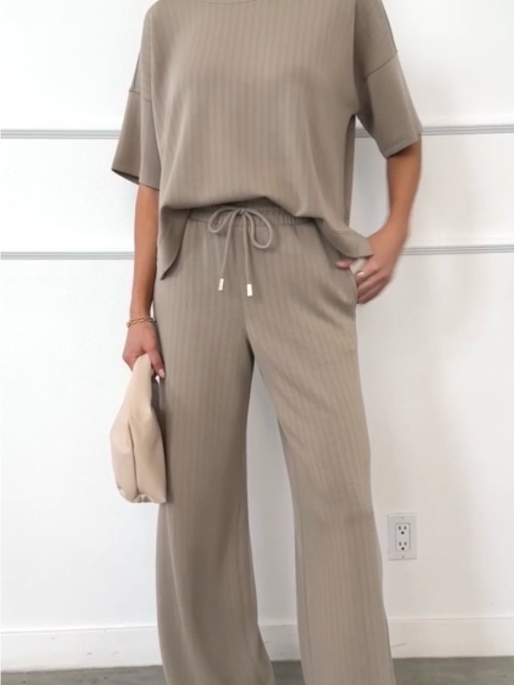 Splendid Ribbed Wide-Leg Drawstring Pants in Taupe